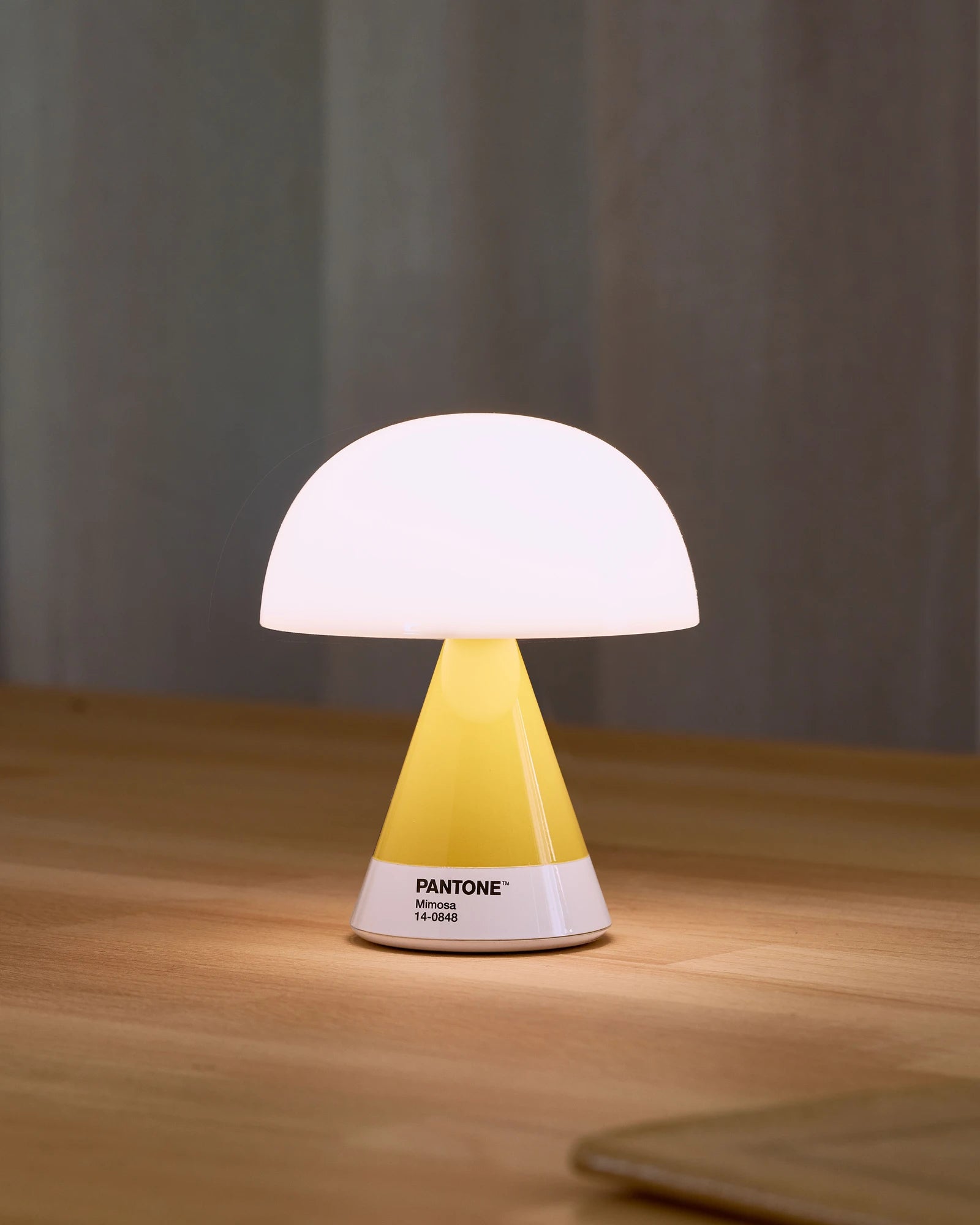 LED-lamp Lexon Mina M spatwaterdicht om te personaliseren - 6