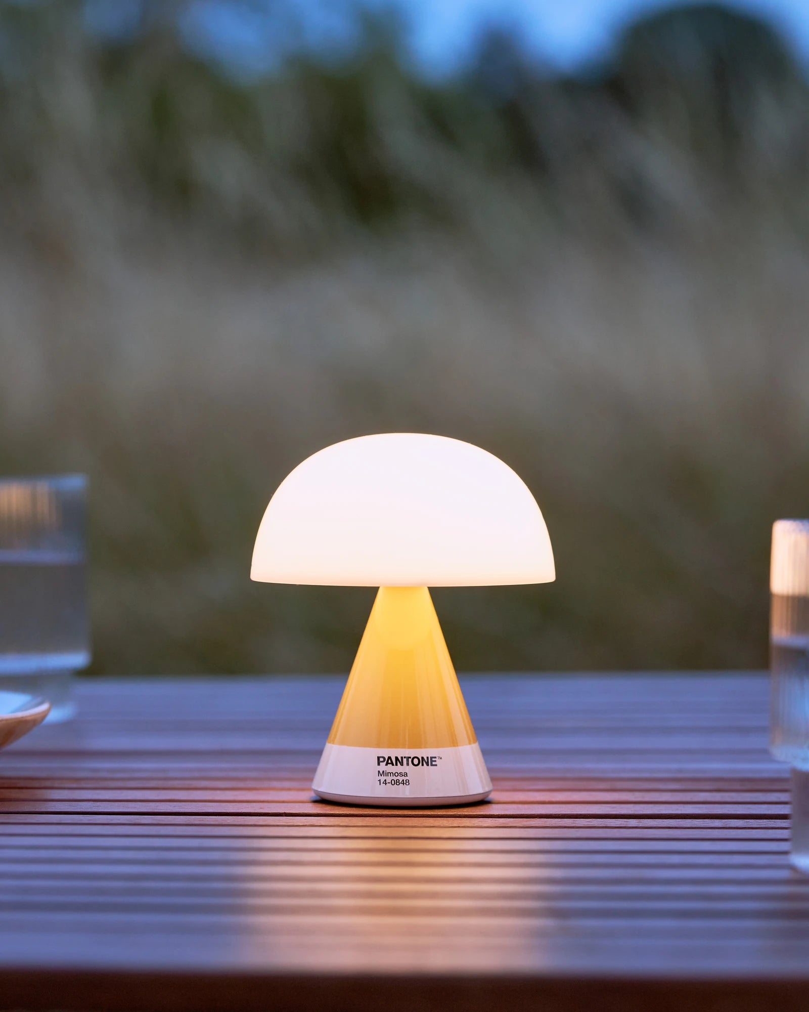 LED-lamp Lexon Mina M spatwaterdicht om te personaliseren - 8