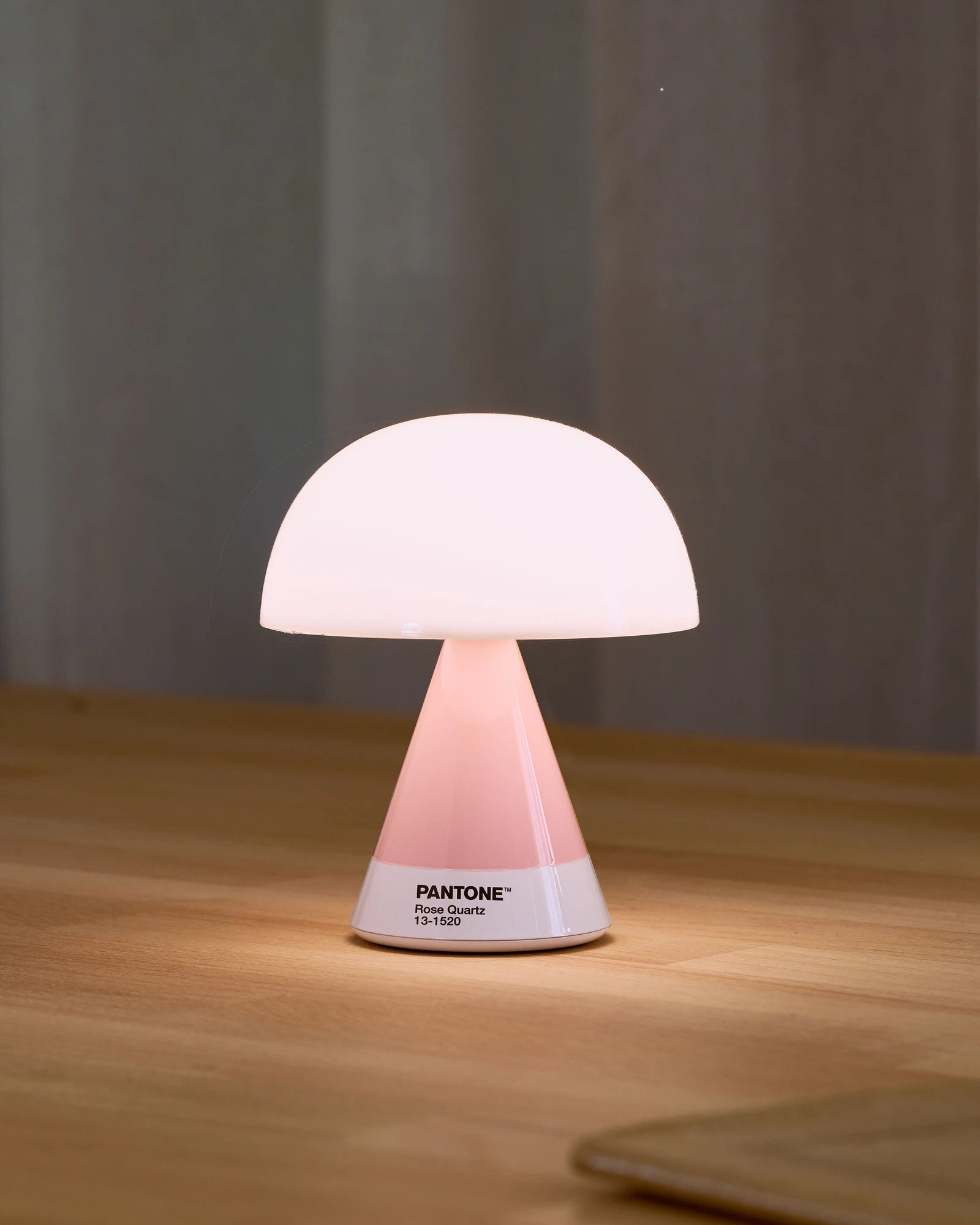 LED-lamp Lexon Mina M spatwaterdicht om te personaliseren - 50
