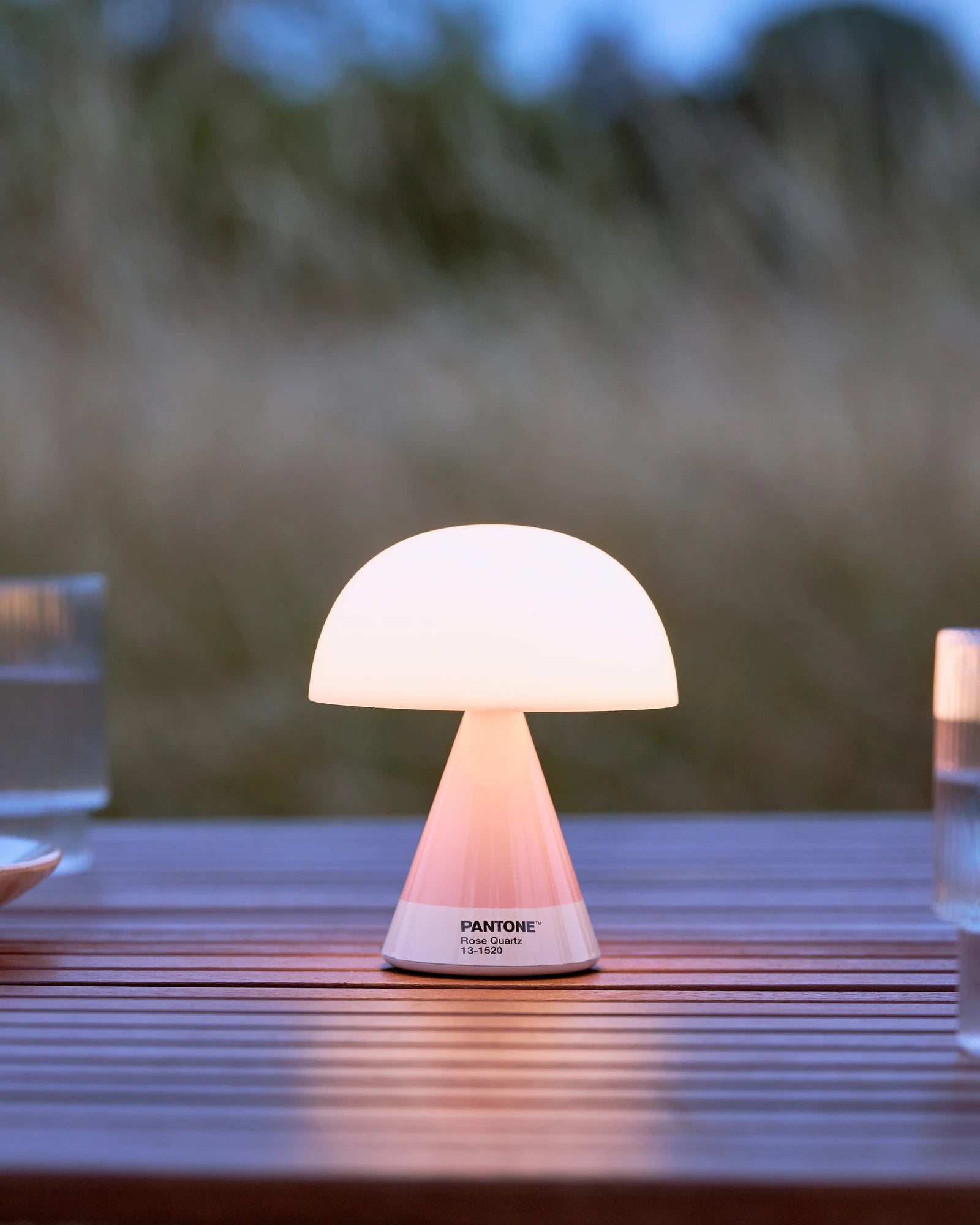 LED-lamp Lexon Mina M spatwaterdicht om te personaliseren - 52