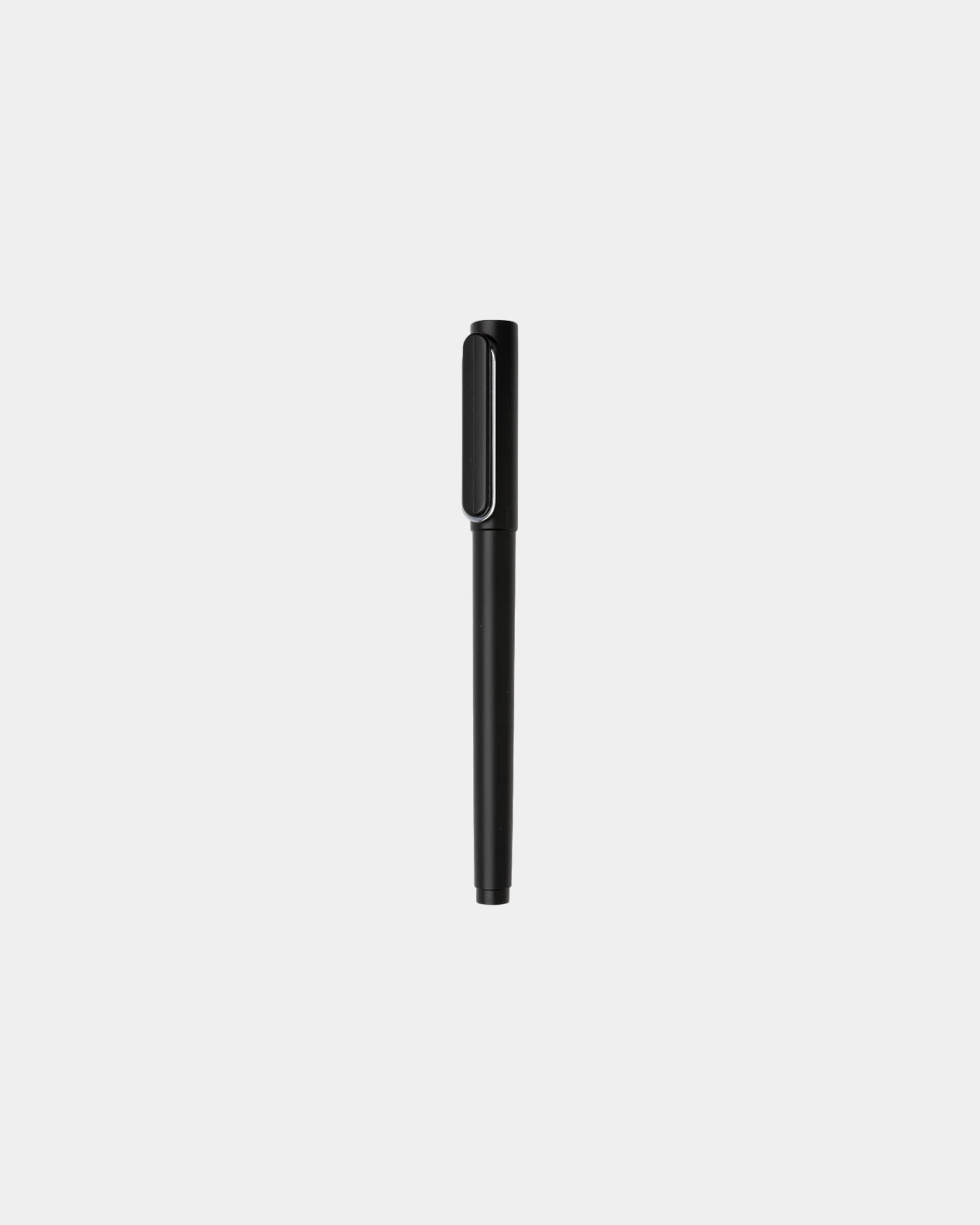 Pen X6 met dop en soepel schrijvende om te personaliseren - Zwart